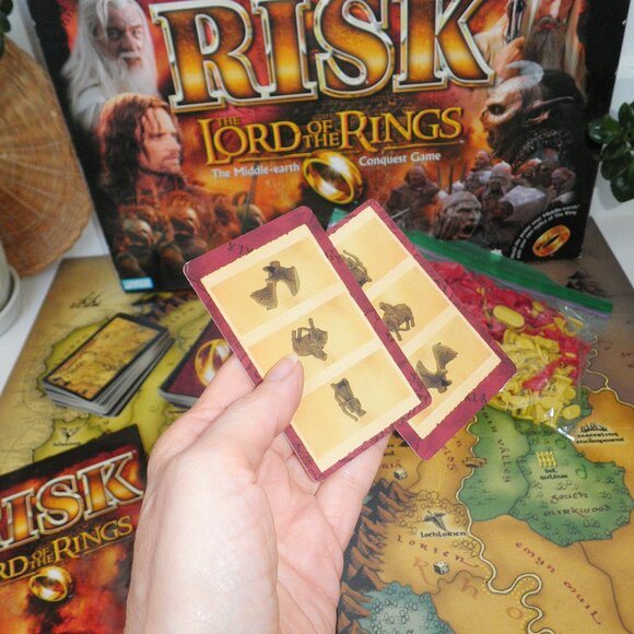 Vintage 2002 The Lord of the Rings RISK Board Game The Middle Earth Conquest - Picture 7 of 12